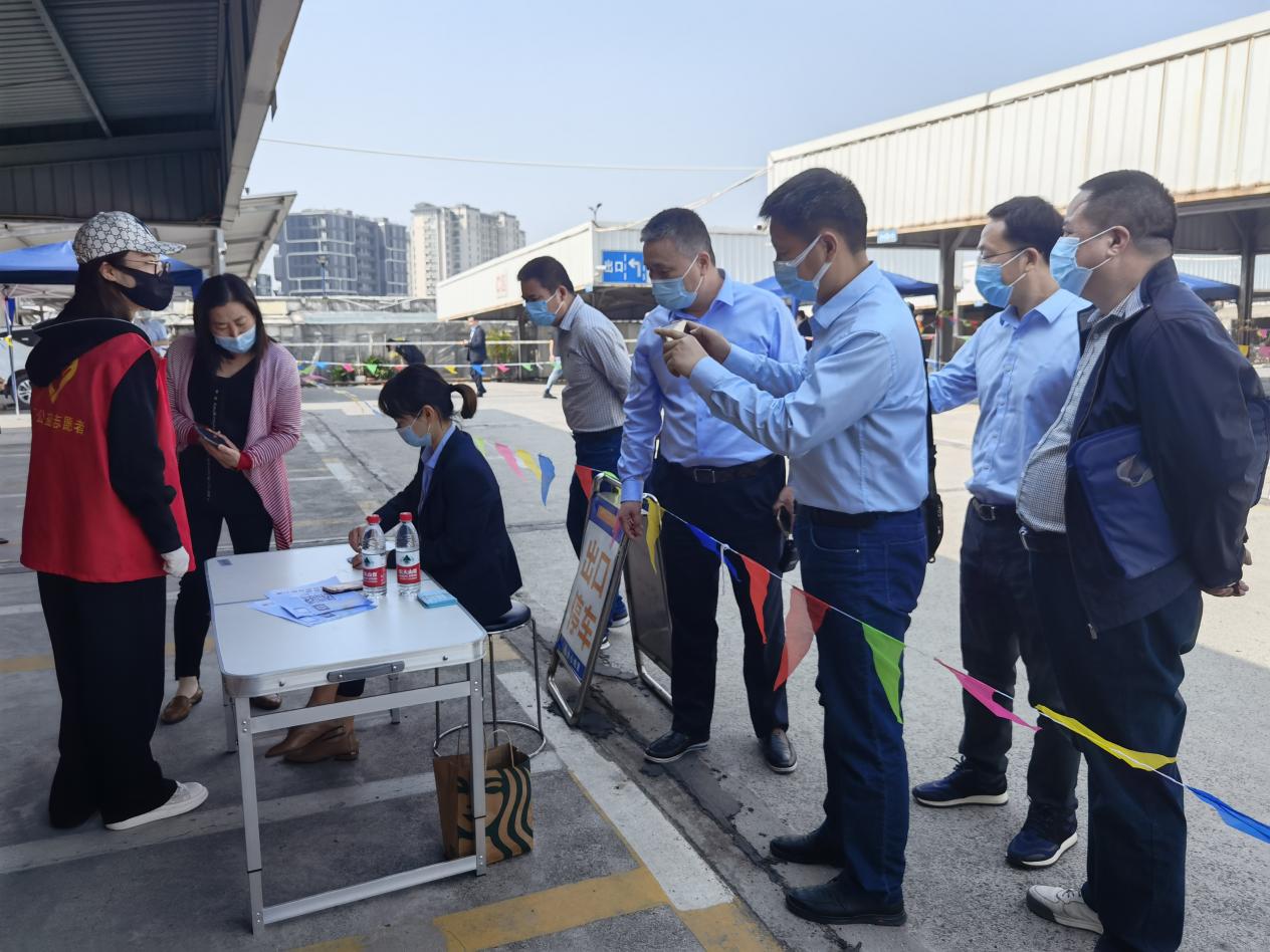 杭州市对表业务推进局副局长走访钱江商城查抄疫情防控工作