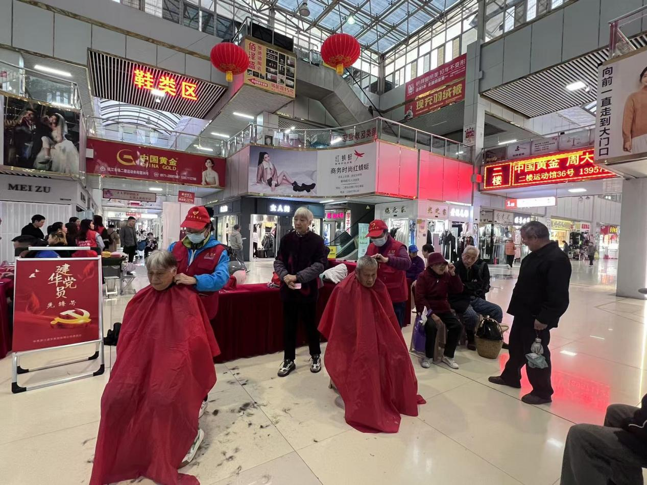 公益不打烊，情暖每月时光