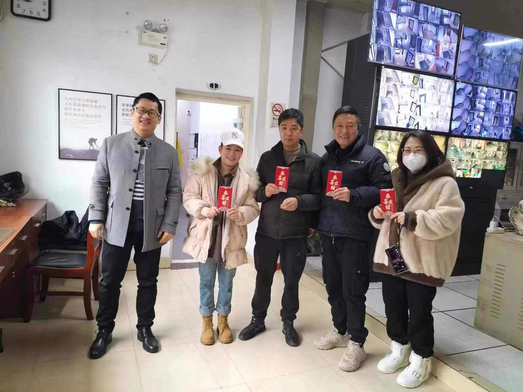 开工赠利是，新春迎福祉——集团派发开工福利