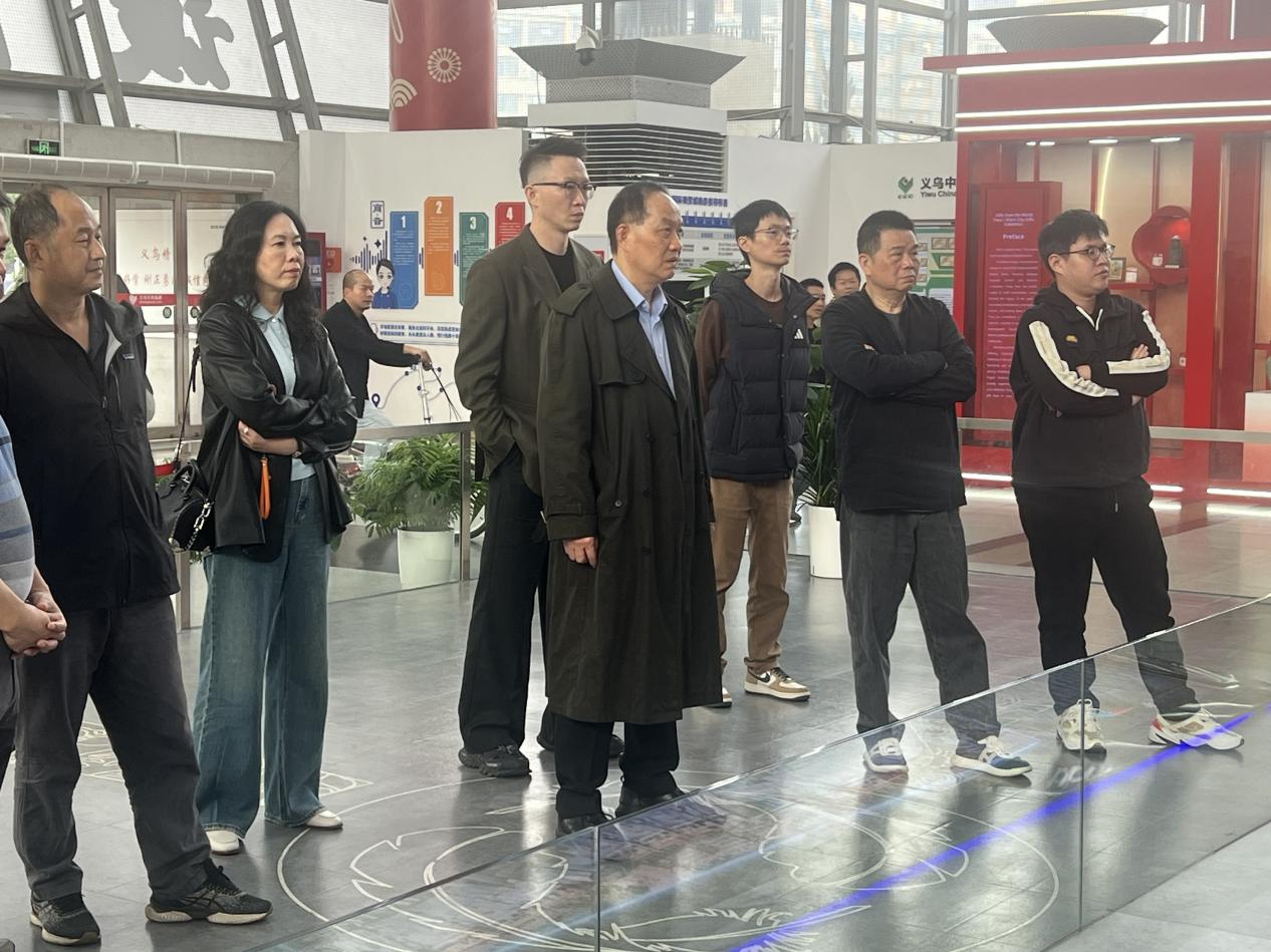 借鉴义乌经验，推动创新发展
