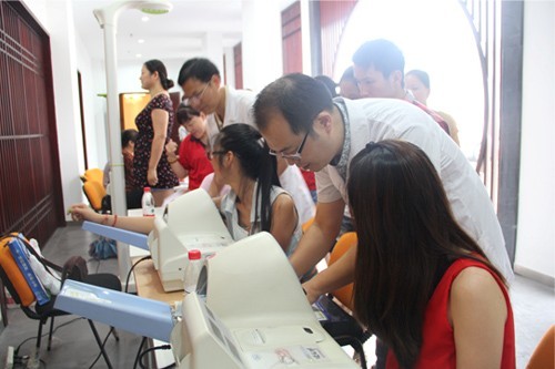 20130626-27PP电子游戏文创园党支部结合拱墅二院发展“轻松一身，慢病远离”主题活动 (2).jpg